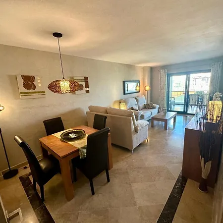 La Duquesa Port & Retreat 212